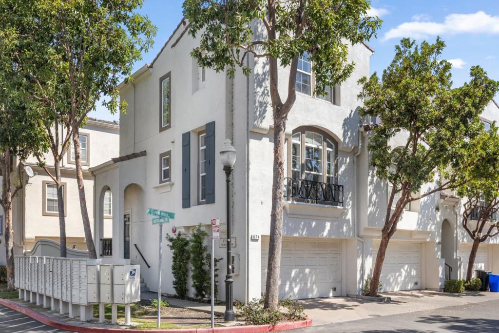 874 Fire Walk Property Photo 3