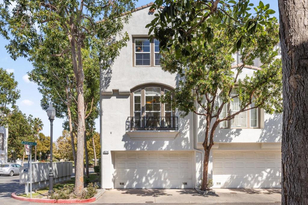 874 Fire Walk Property Photo 4