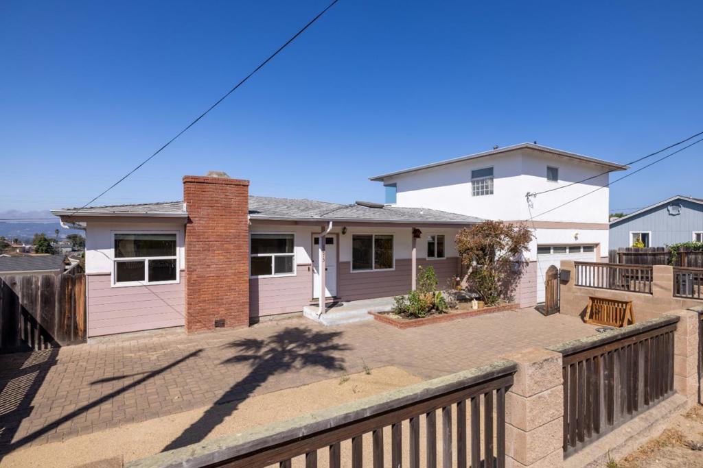 1273 Darwin Street Property Photo 1