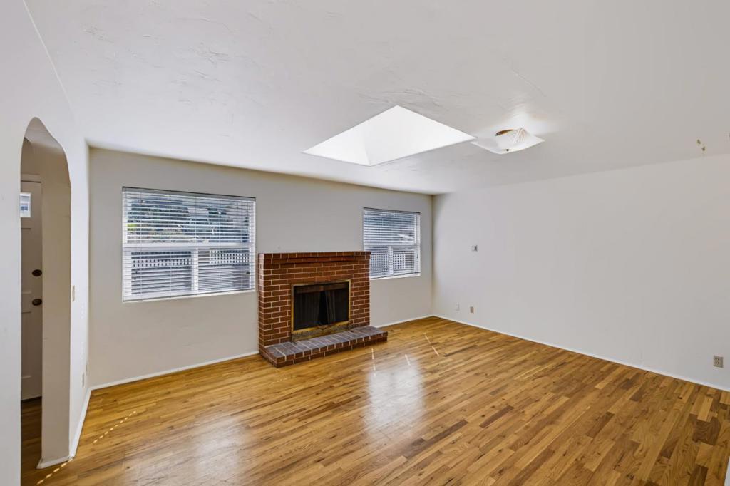 1273 Darwin Street Property Photo 4