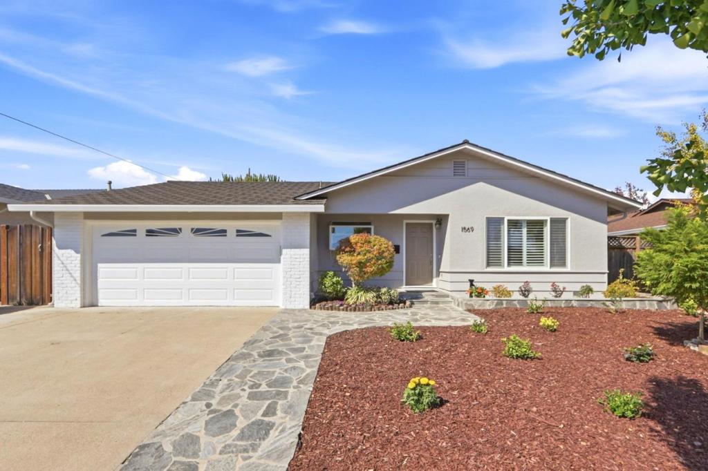 1569 Murre Lane Property Photo 1