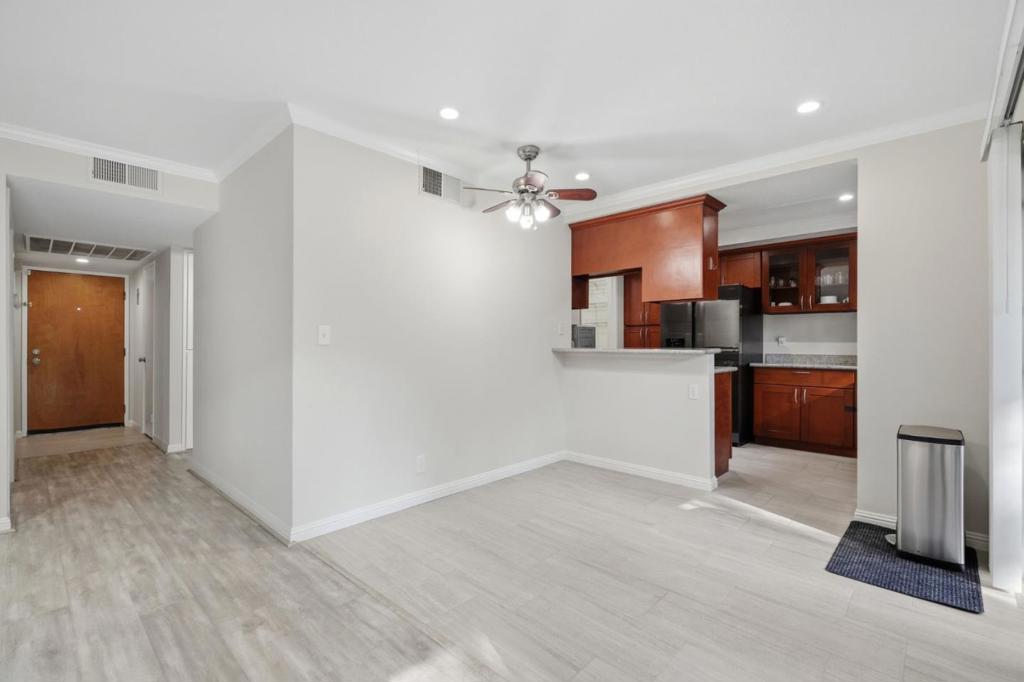2223 Summereve Court Property Photo 12