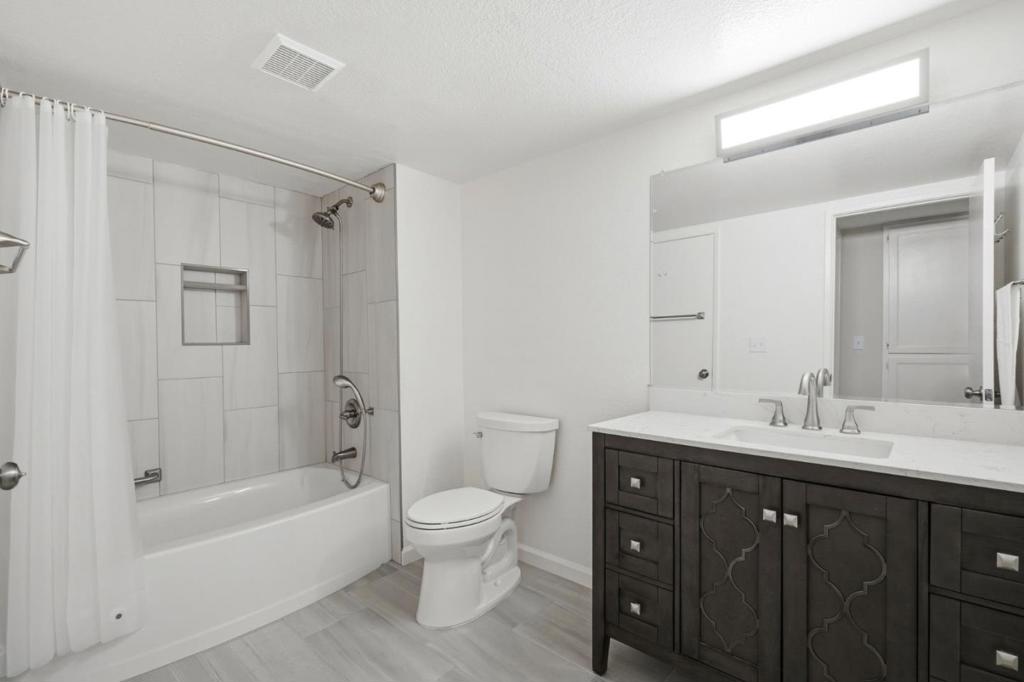 2223 Summereve Court Property Photo 25