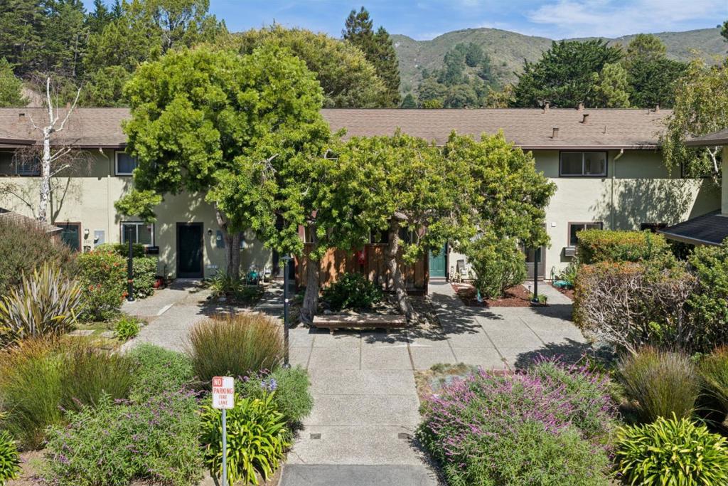 1089 Oddstad Boulevard Property Photo 1