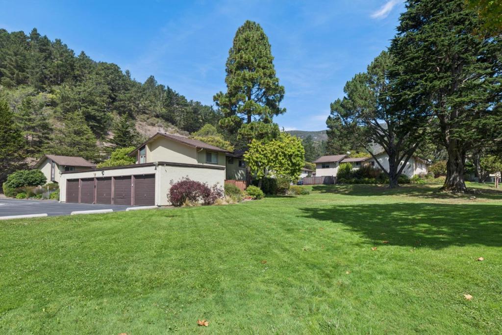 1089 Oddstad Boulevard Property Photo 24