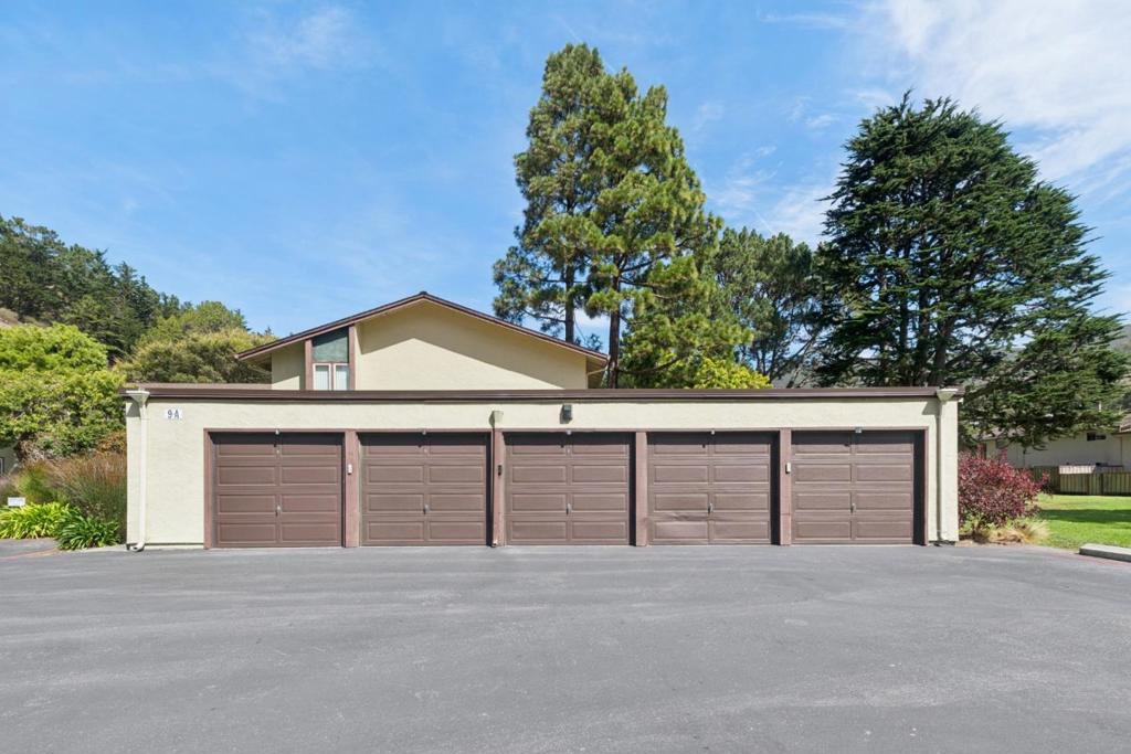 1089 Oddstad Boulevard Property Photo 25