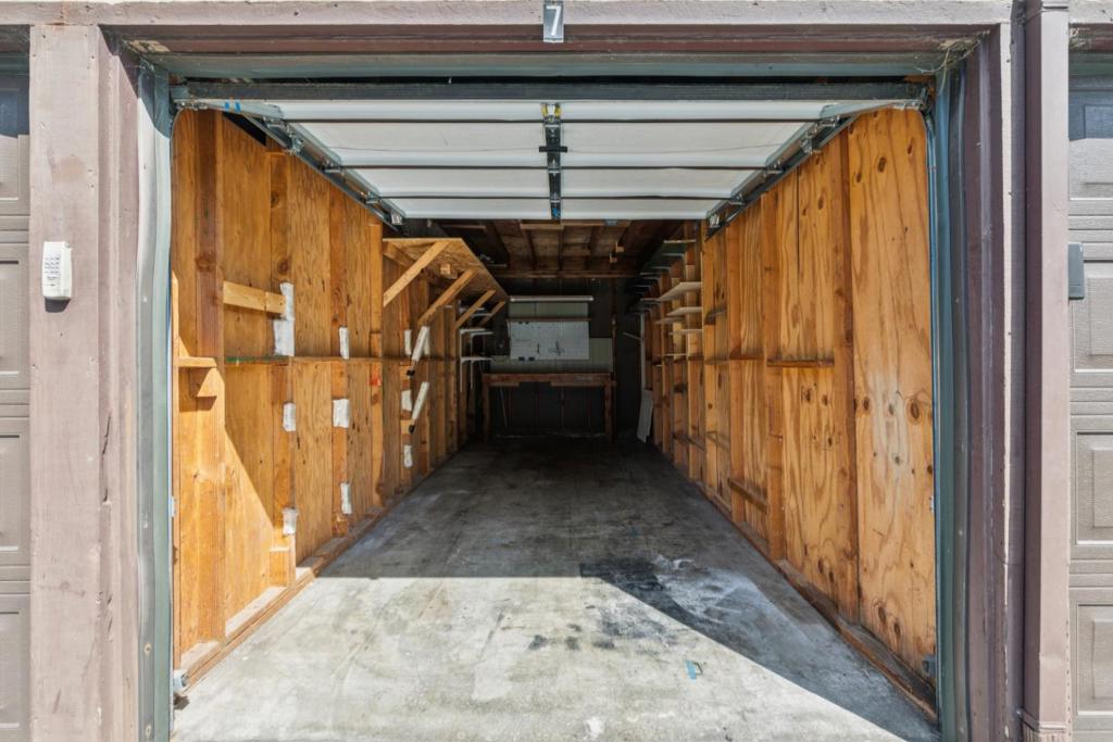1089 Oddstad Boulevard Property Photo 26