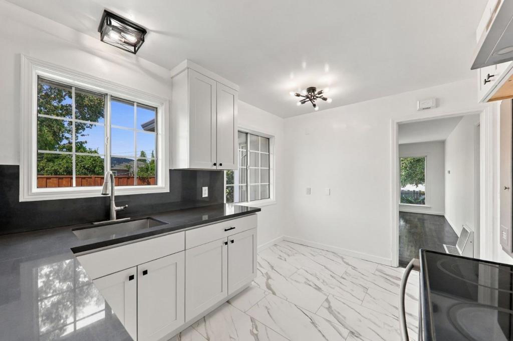 1128 Ebener Street Property Photo 8