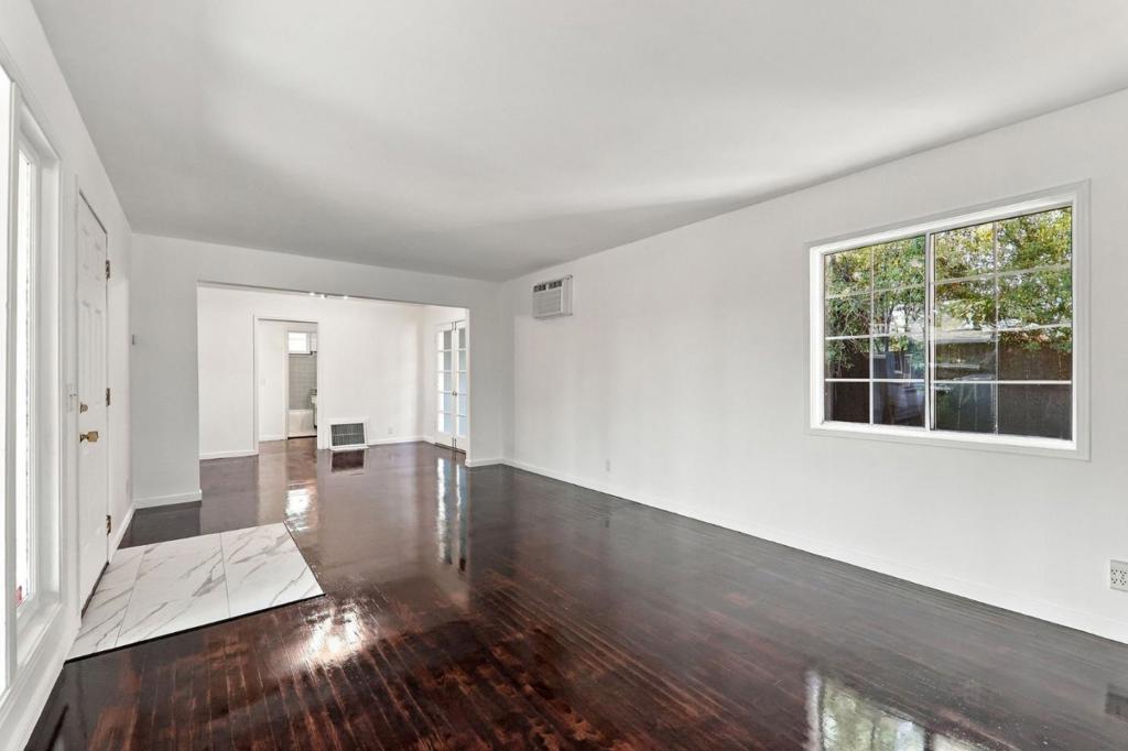 1128 Ebener Street Property Photo 24