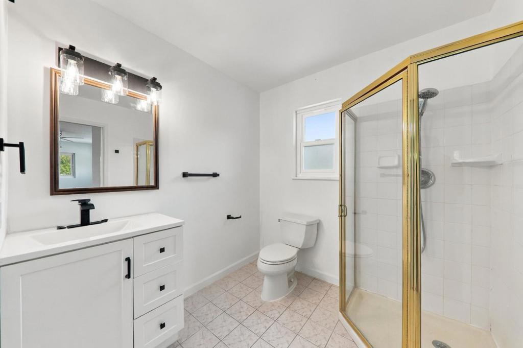 1128 Ebener Street Property Photo 44