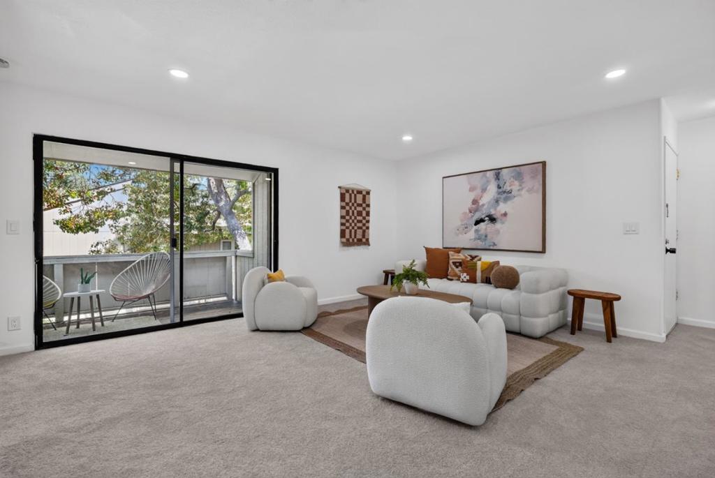 940 Kiely Boulevard D Property Photo 3