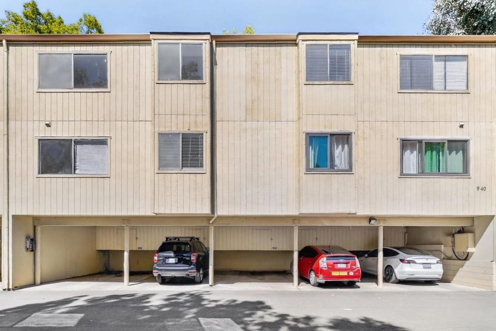 940 Kiely Boulevard D Property Photo 28