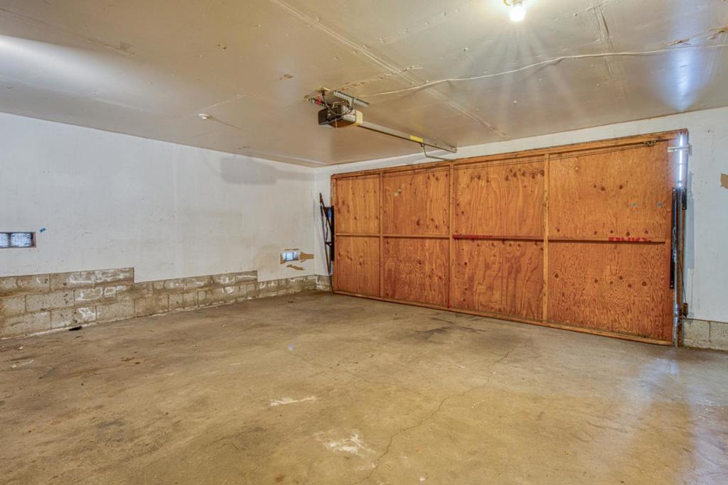 1011 Hilby Avenue D Property Photo 26