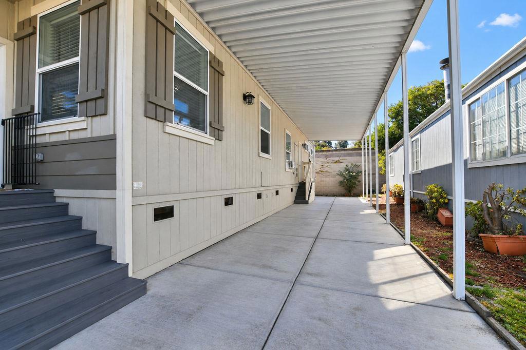 2151 Oakland Road 89 Property Photo 2