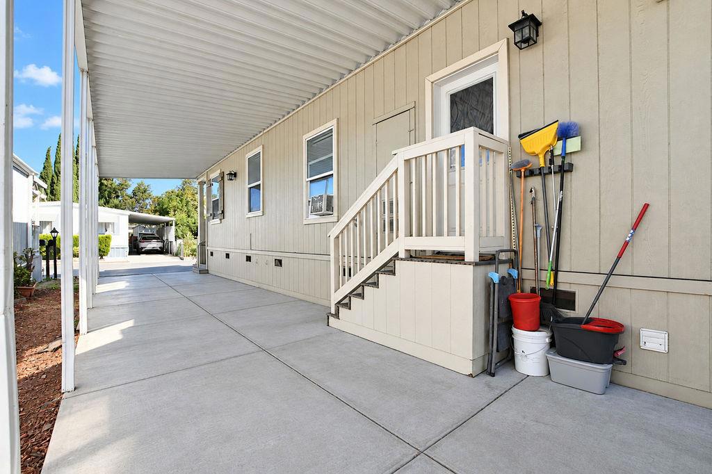 2151 Oakland Road 89 Property Photo 4
