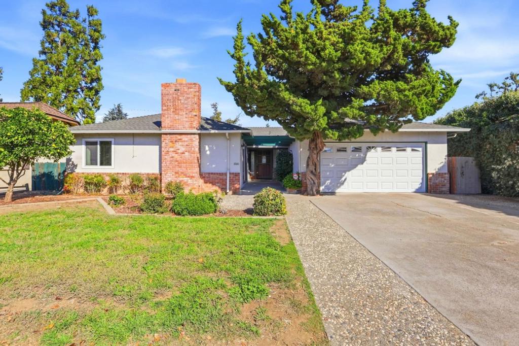 1010 S Baywood Avenue Property Photo 1
