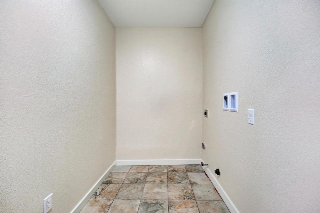 2568 63rd Avenue Property Photo 32
