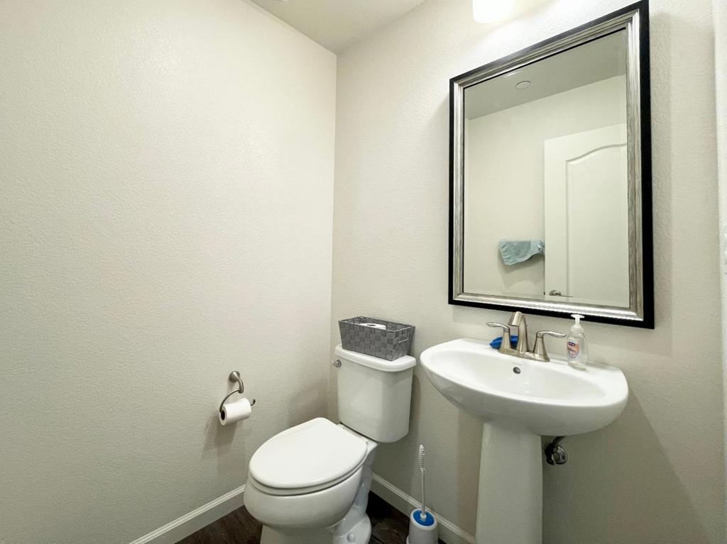 24500 Autumn Mist Way Property Photo 5