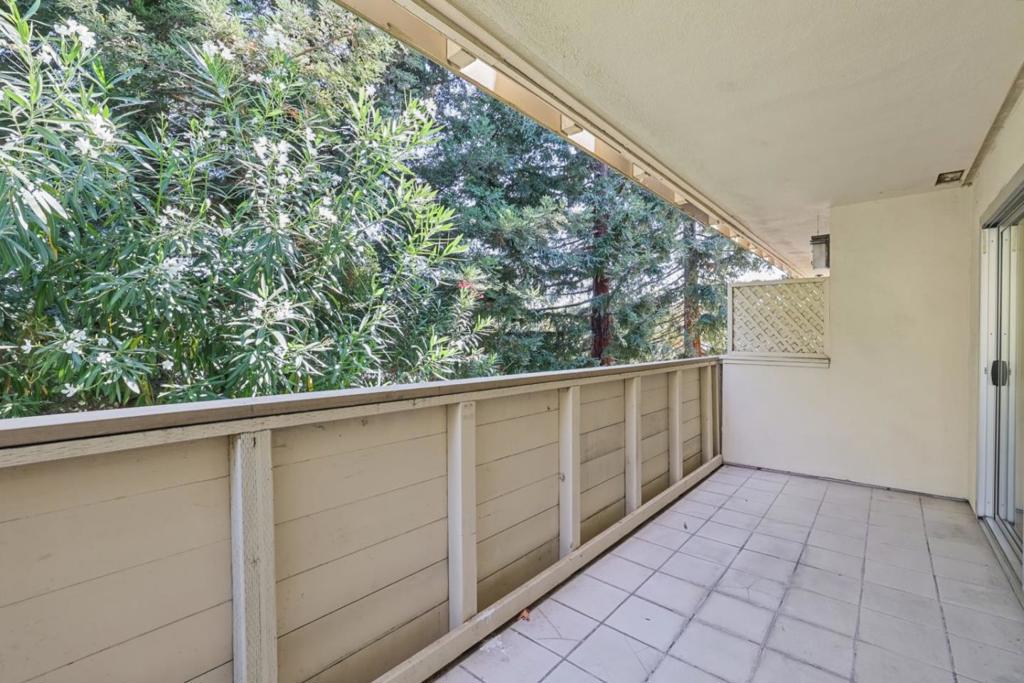 1031 Crestview Drive 216 Property Photo 16