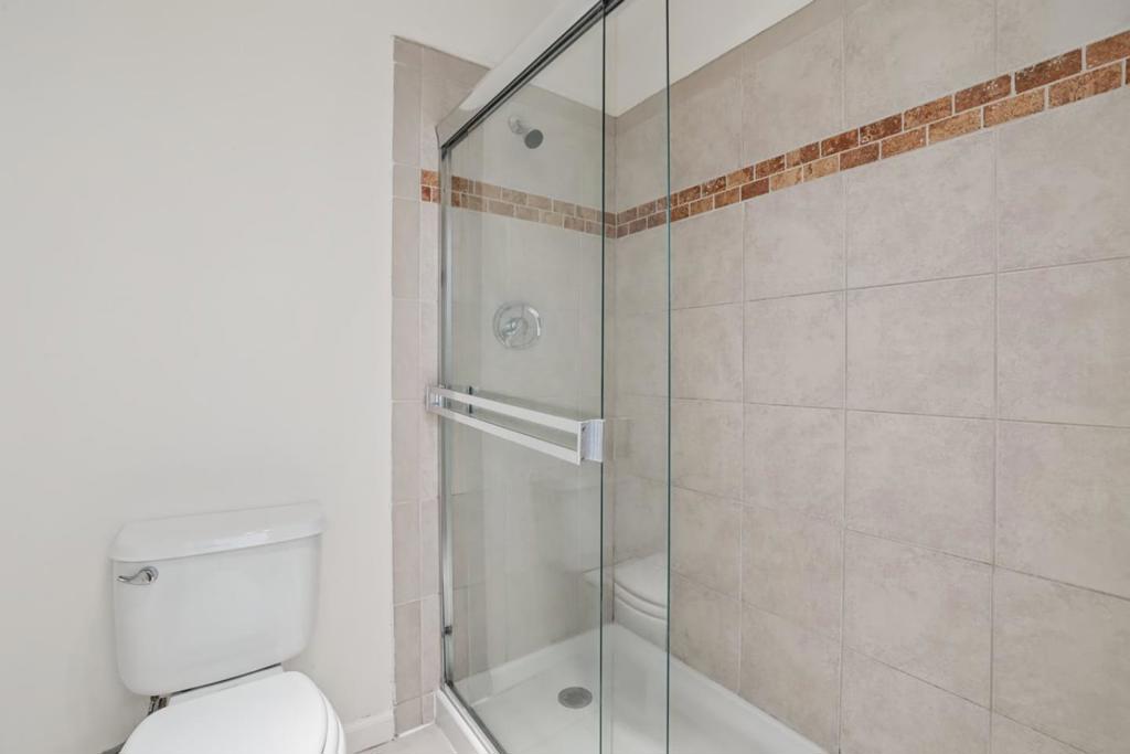 1031 Crestview Drive 216 Property Photo 23