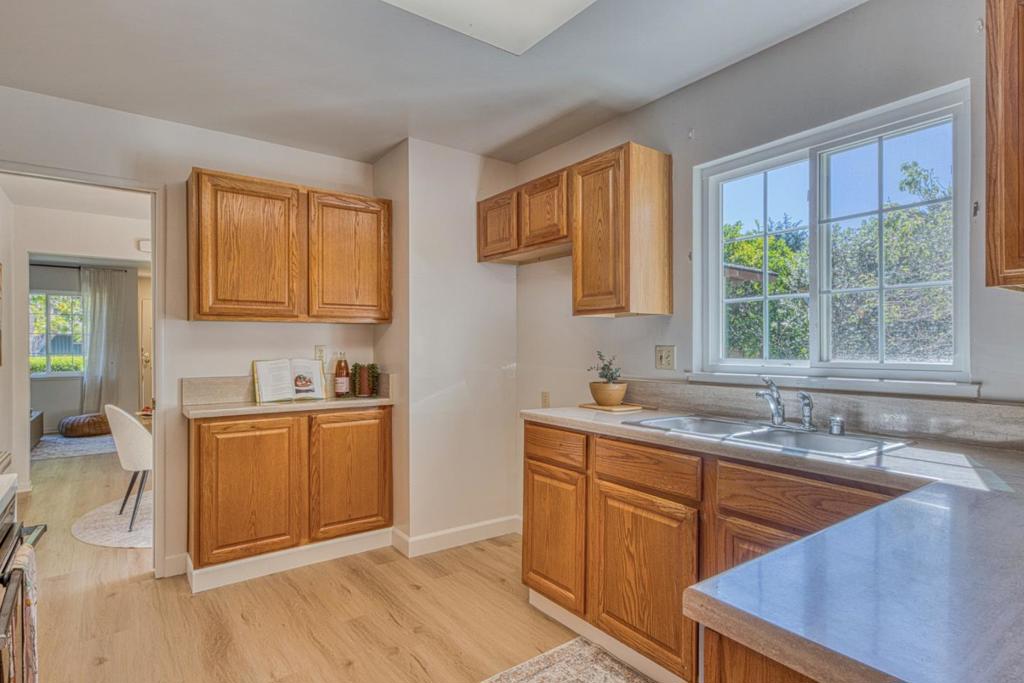 3150 Sycamore Place Property Photo 12