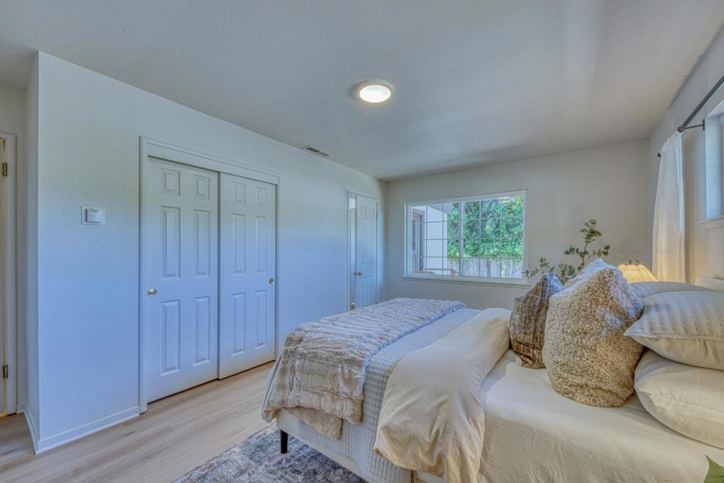 3150 Sycamore Place Property Photo 20