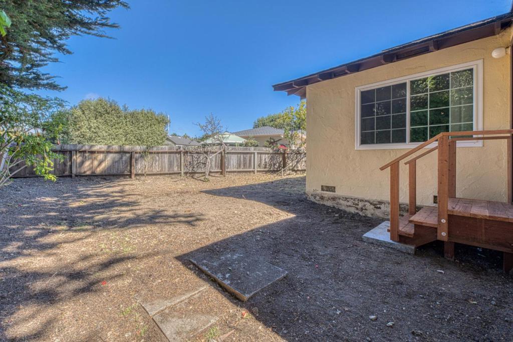 3150 Sycamore Place Property Photo 25