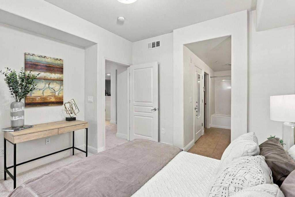 1883 Agnew Road 229 Property Photo 21
