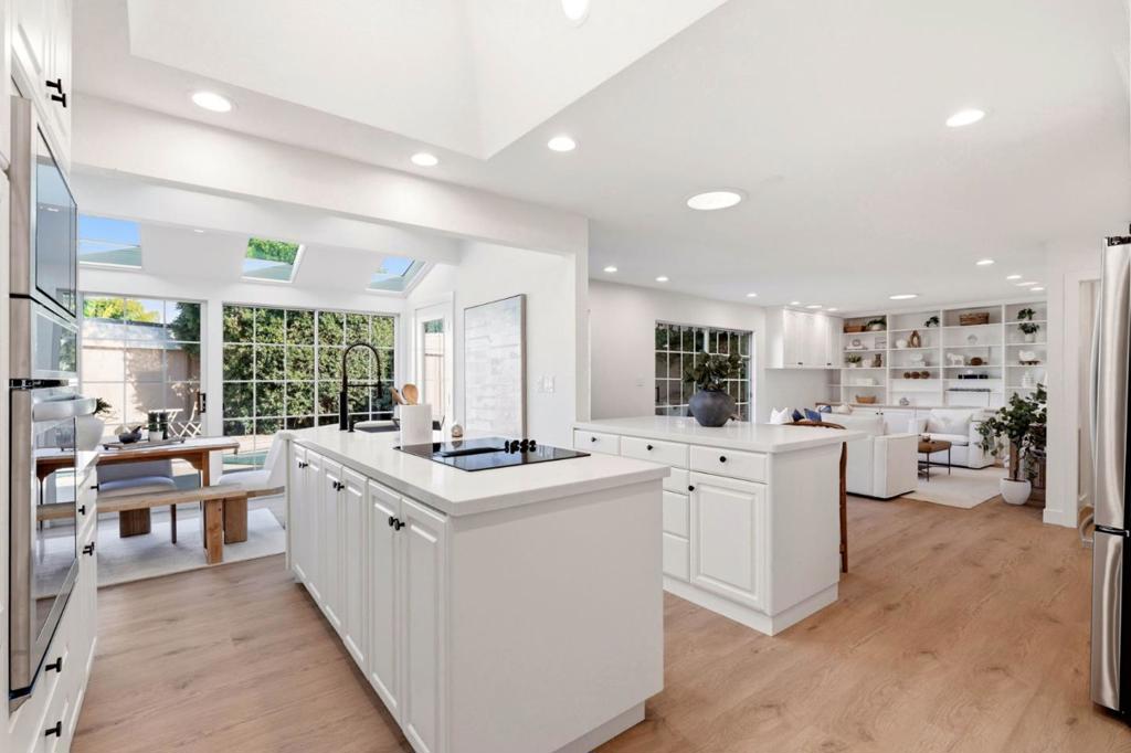 10 Darryl Drive Property Photo 12