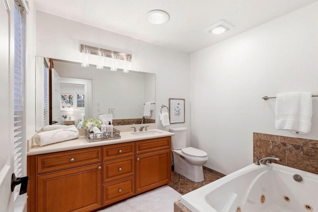 10 Darryl Drive Property Photo 24