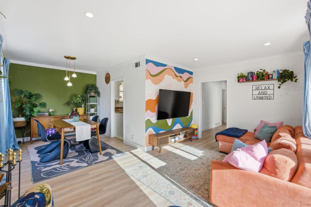 8622 Thermal Street Property Photo 6