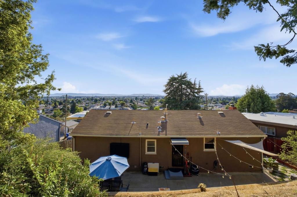 8622 Thermal Street Property Photo 18