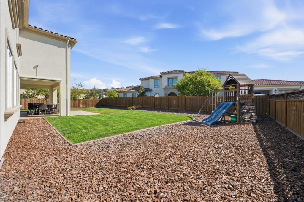 18430 Corte Anacapi Property Photo 47
