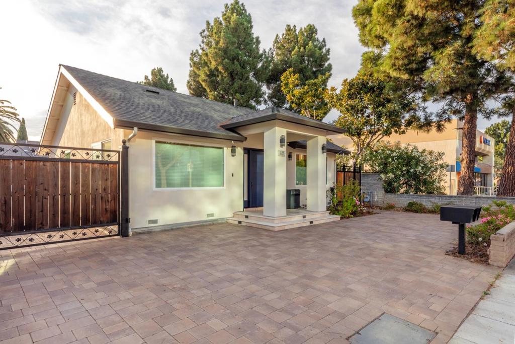 225 S Mathilda Avenue Property Photo 2