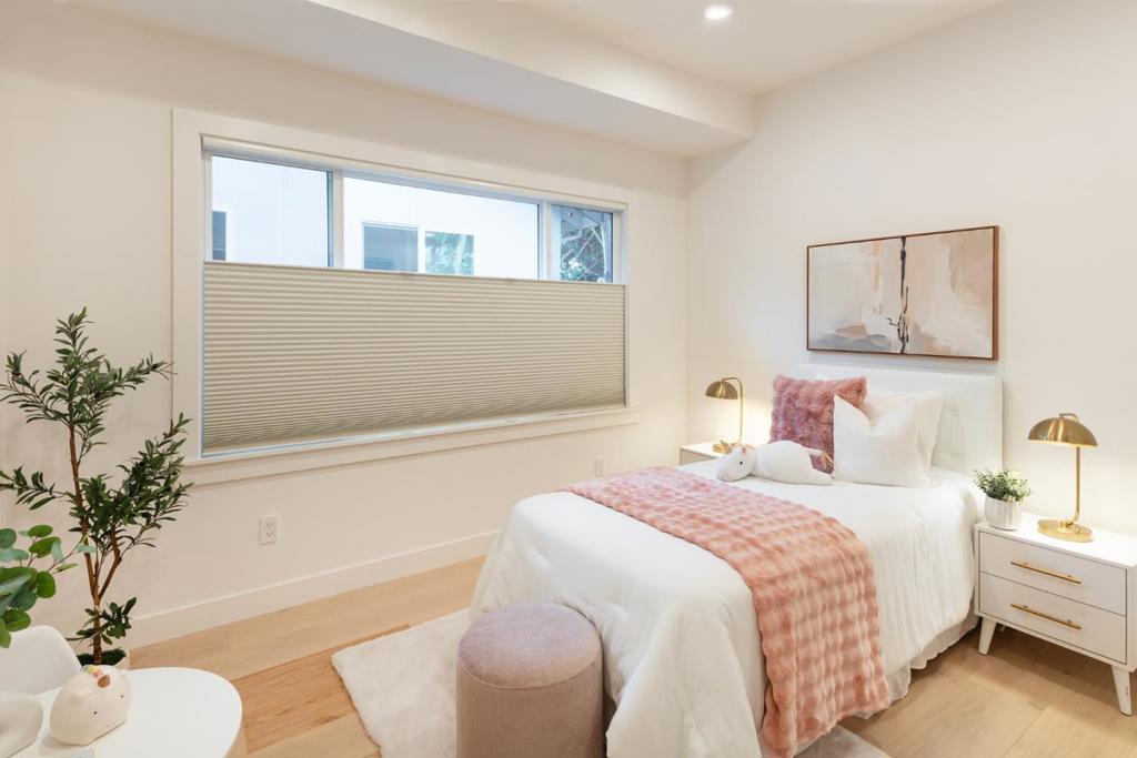 225 S Mathilda Avenue Property Photo 12