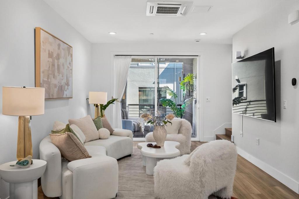 1418 Ontoro Terrace Property Photo 4