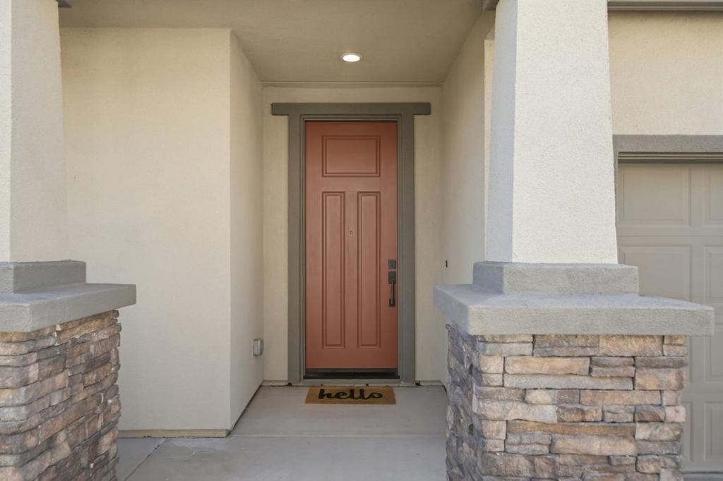 849 Barney Property Photo 3