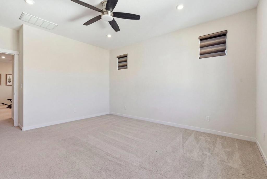 45 E Central Parkway Property Photo 22