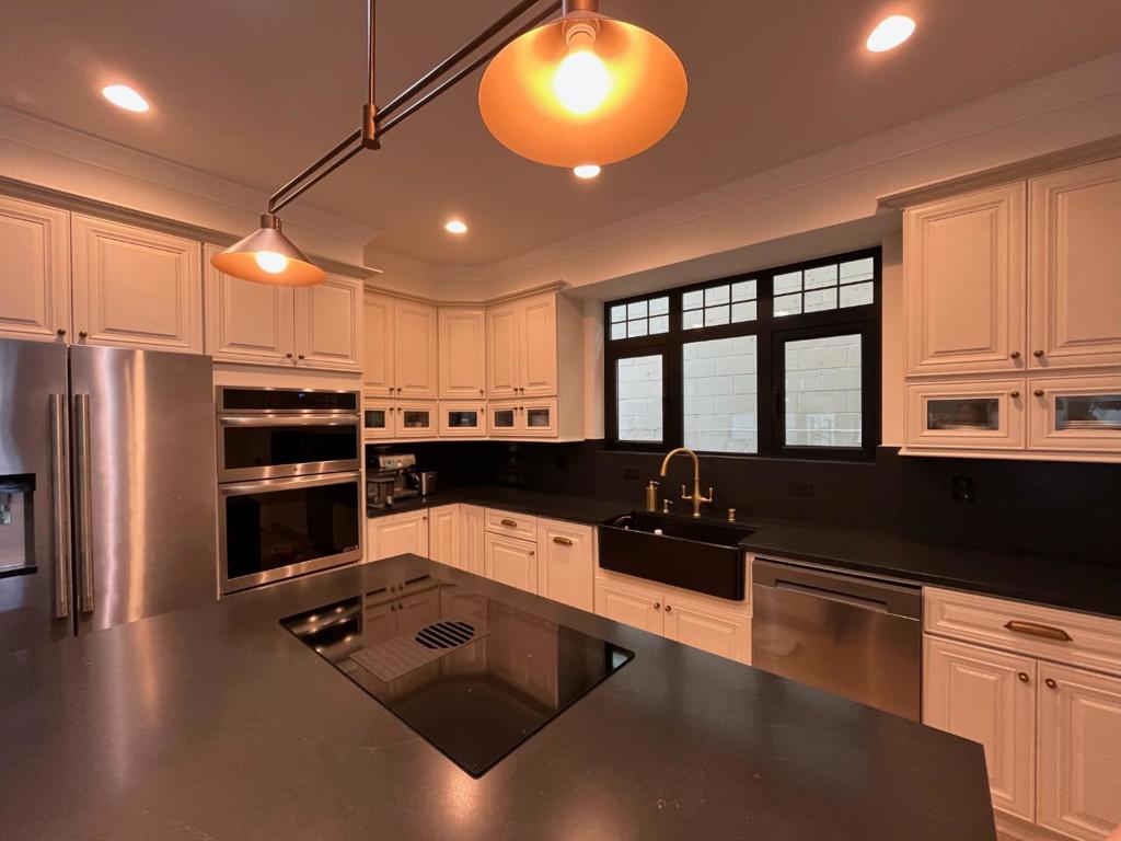 546 Oxford Avenue Property Photo 15
