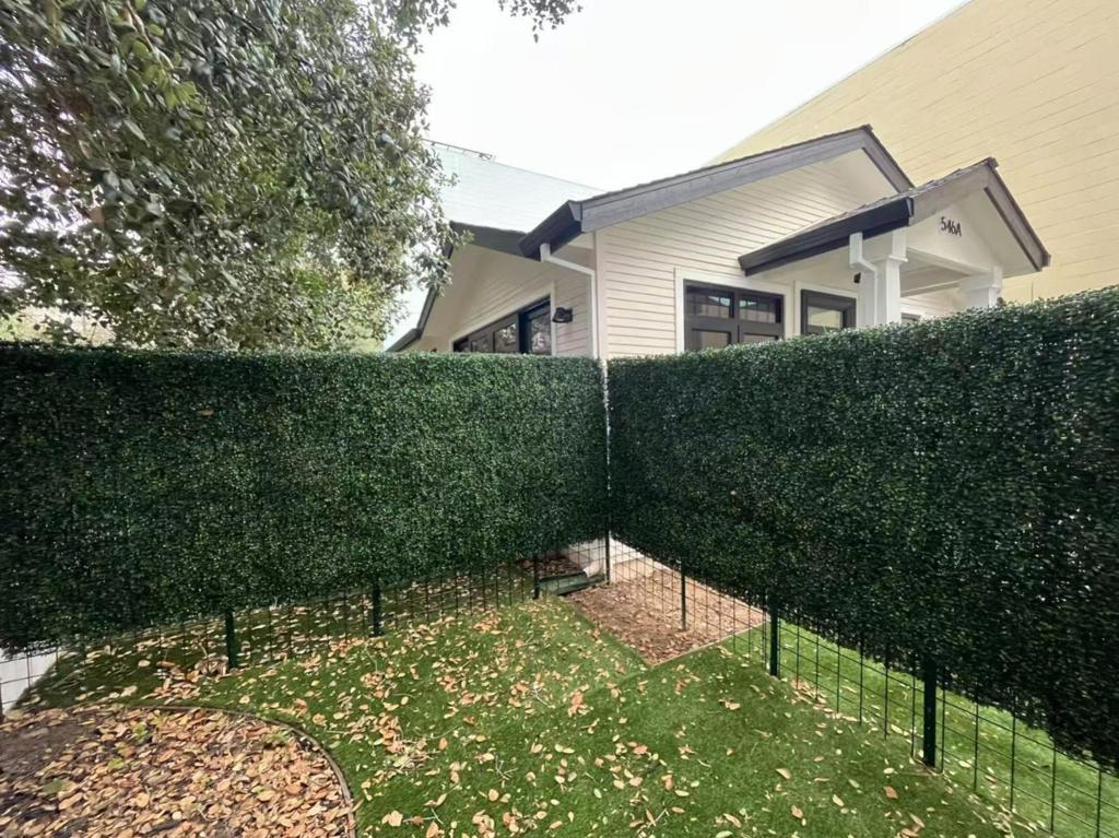 546 Oxford Avenue Property Photo 23