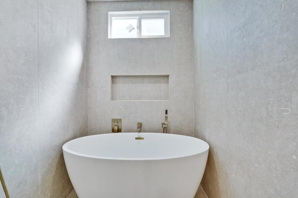 2434 Le Bain Drive Property Photo 29