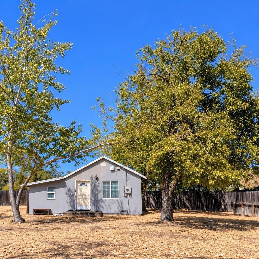 371 Ford Road Property Photo 2