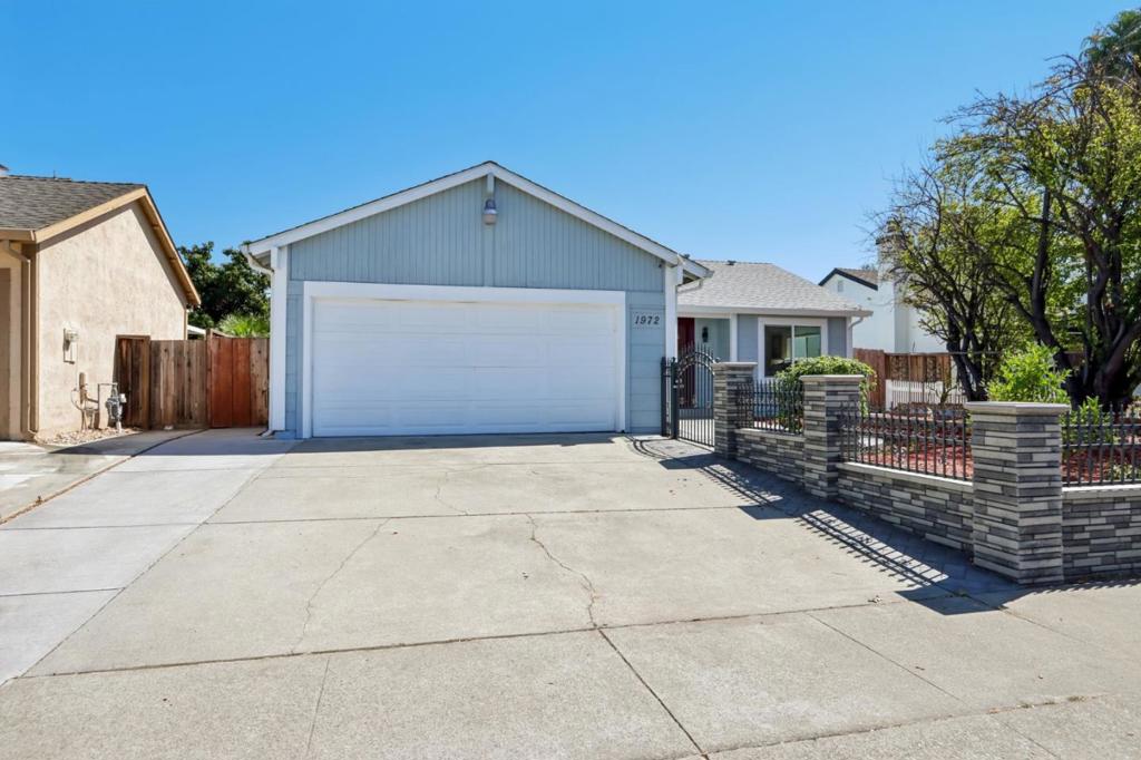 1972 Doxey Drive Property Photo 1