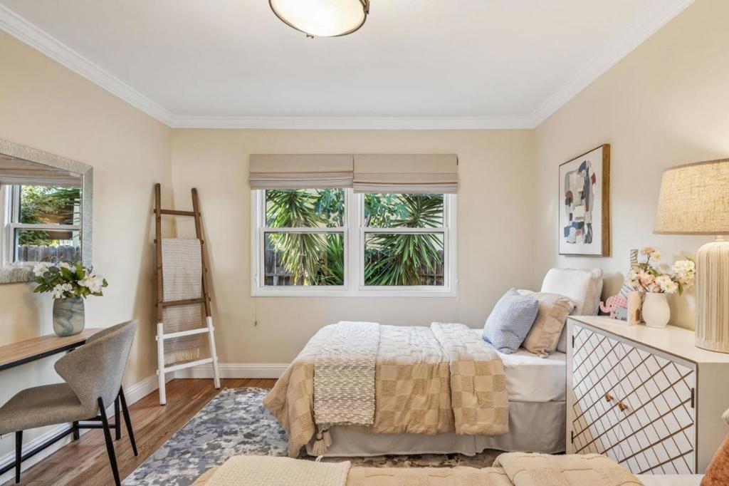 1061 Granada Street Property Photo 42