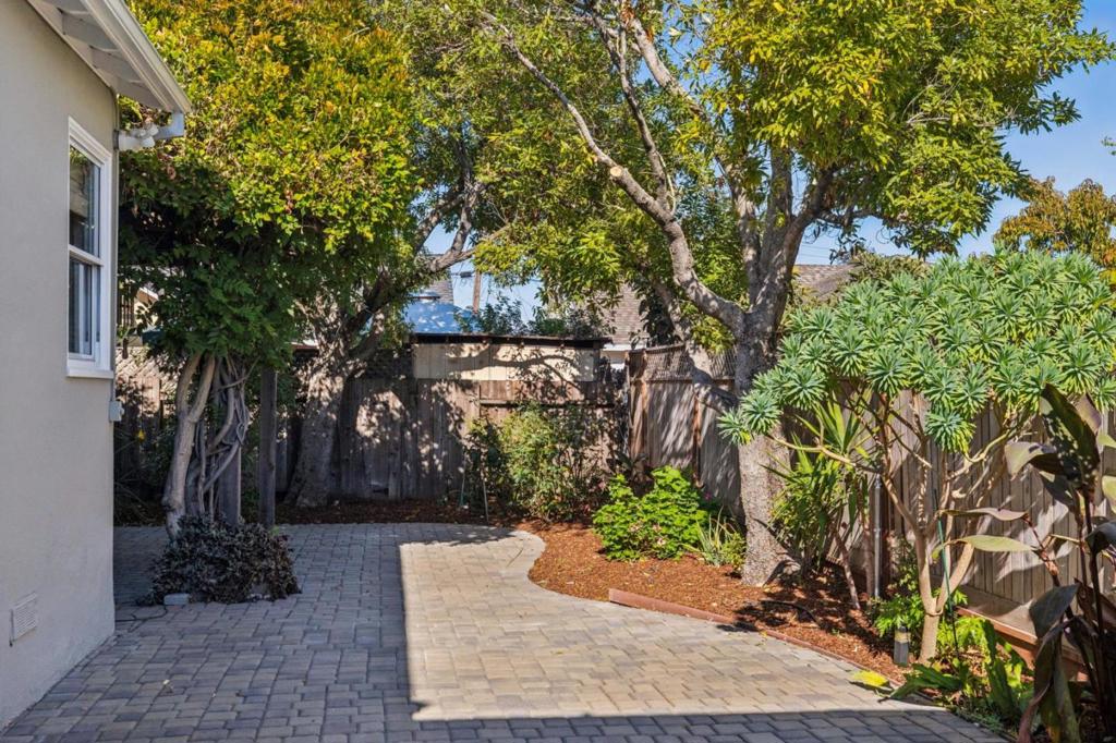 1061 Granada Street Property Photo 46