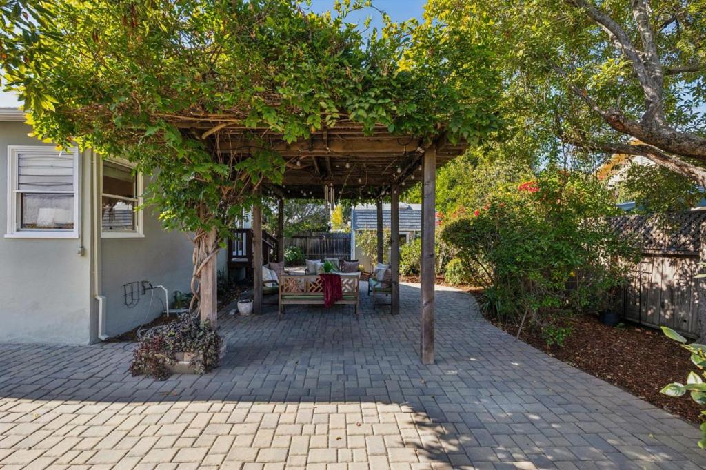 1061 Granada Street Property Photo 51