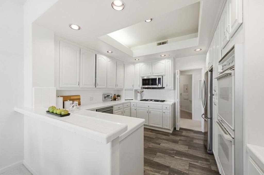 720 Promontory Point Lane 2209 Property Photo 12
