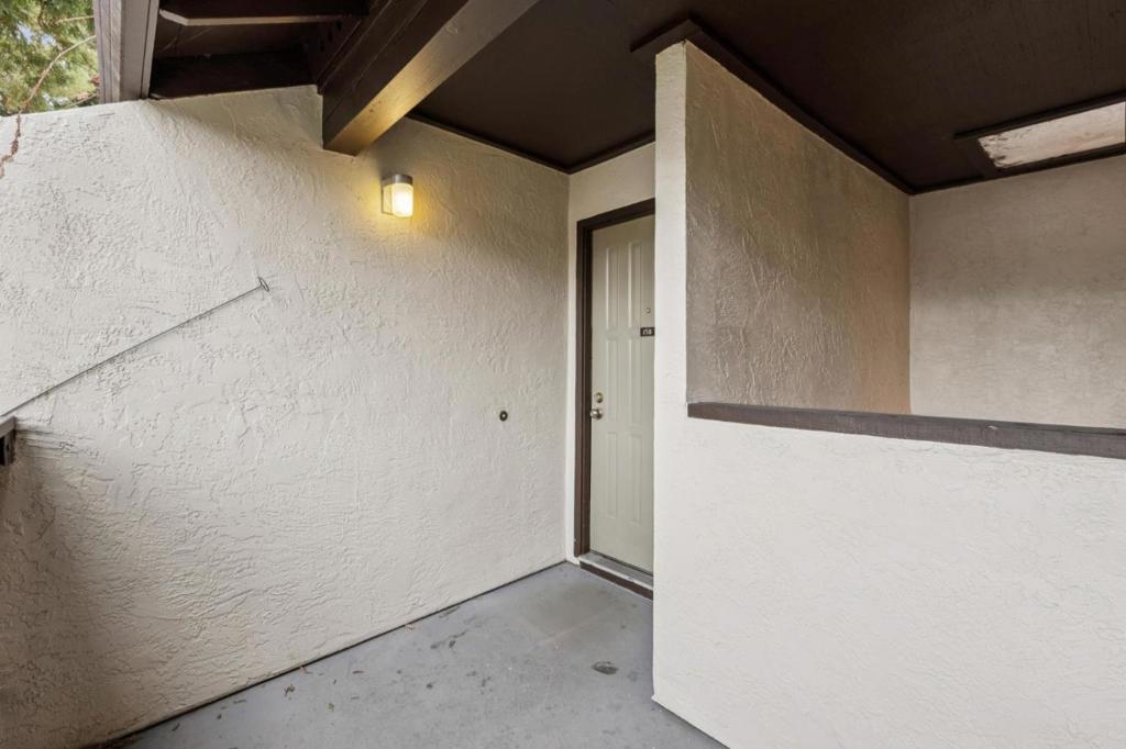 1001 E Evelyn Terrace 158 Property Photo 5