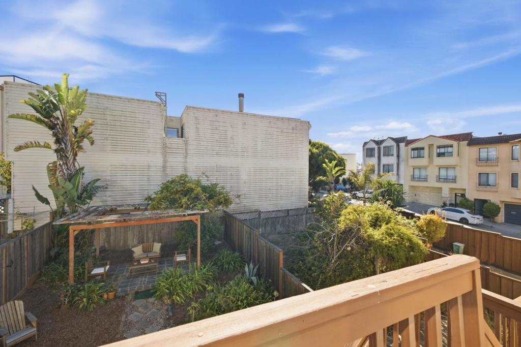 ML82062532 Property Photo 30