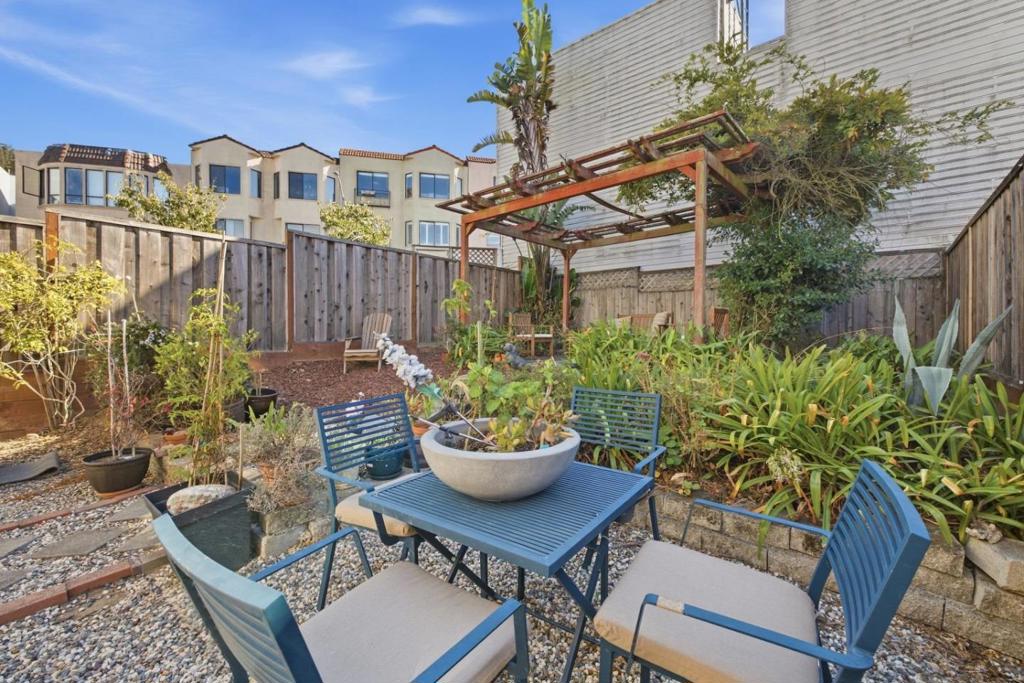 ML82062532 Property Photo 31